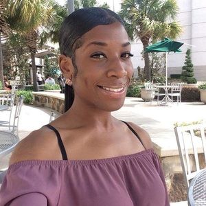 Meet your Posher, Jasmine